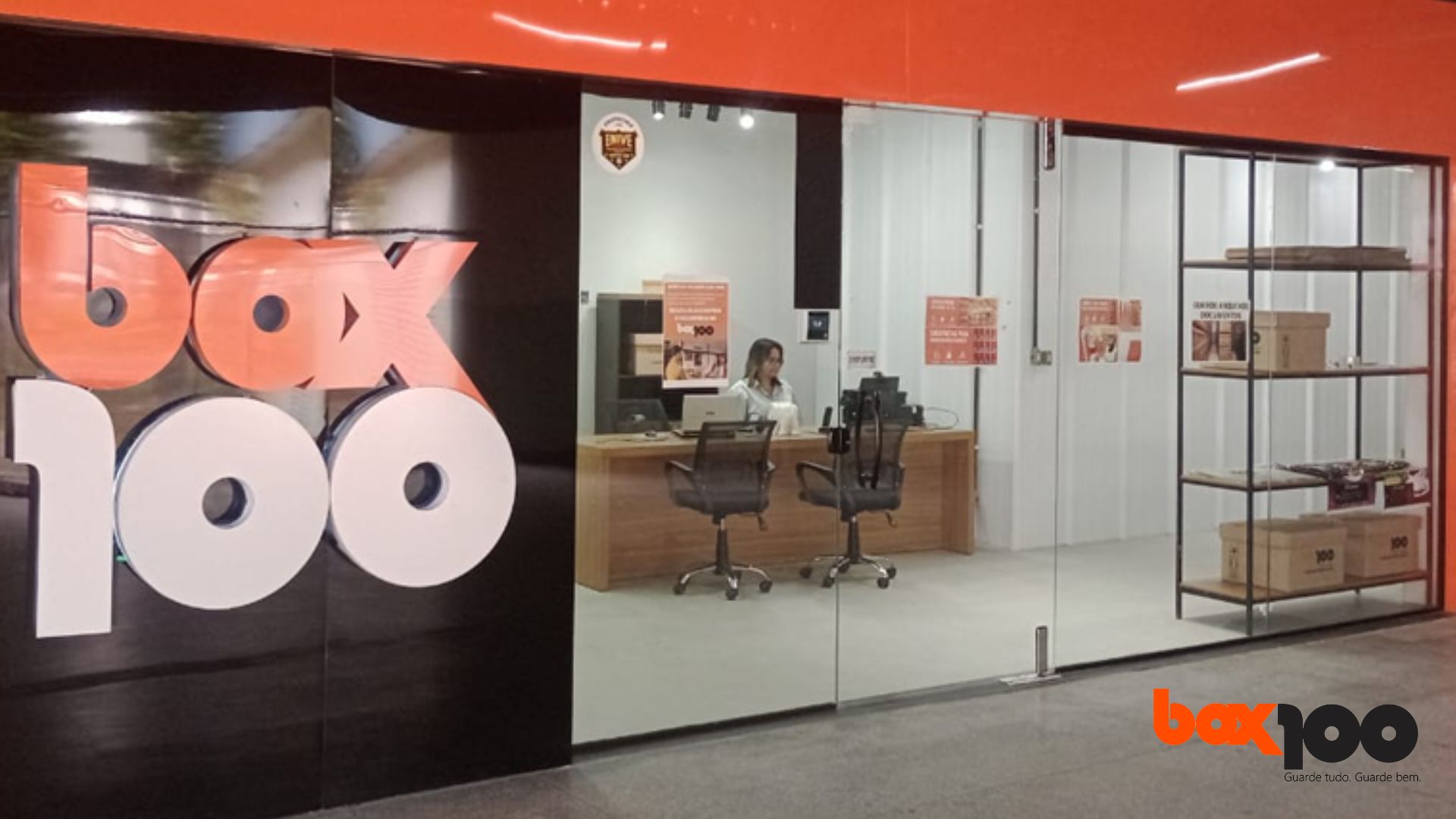 Hub Logístico Estratégico: Por que Guardar Estoque na Unidade Rodoviária da Box100 é a Sacada de Ouro em Juiz de Fora